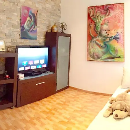 Apartment One Bedroom With Wifi At 6 Km Away From The